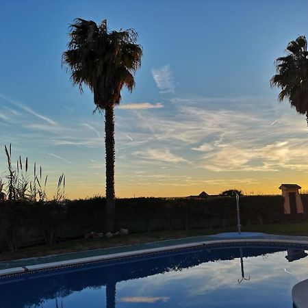 Espectacular Residencial En 1A Linea Con Piscina Benajarafe Exterior foto