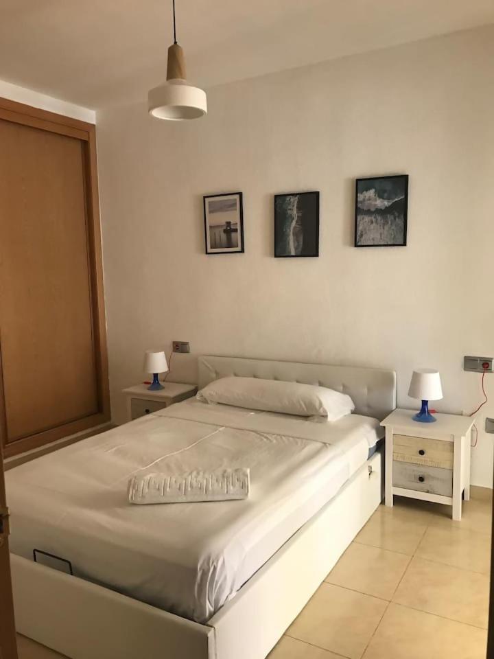 Espectacular Residencial En 1A Linea Con Piscina Benajarafe Exterior foto
