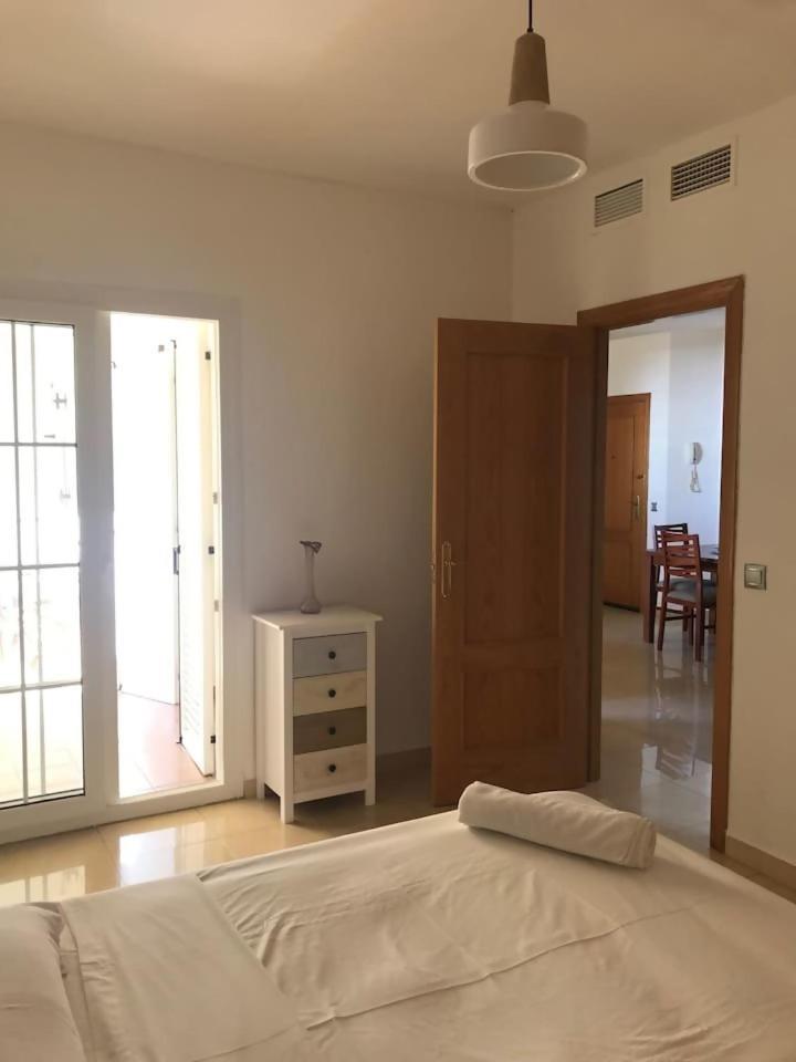 Espectacular Residencial En 1A Linea Con Piscina Benajarafe Exterior foto